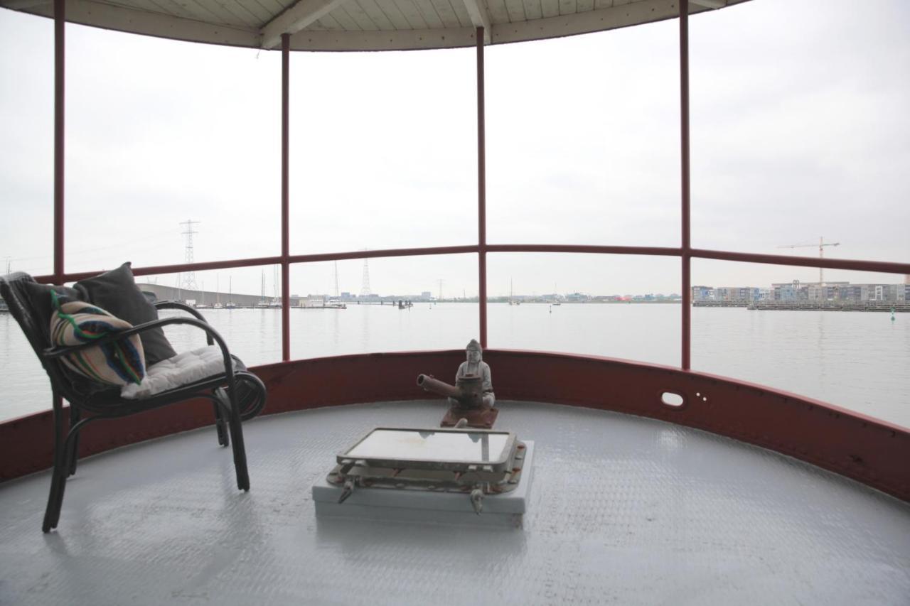 Bed In Boat Couette-café